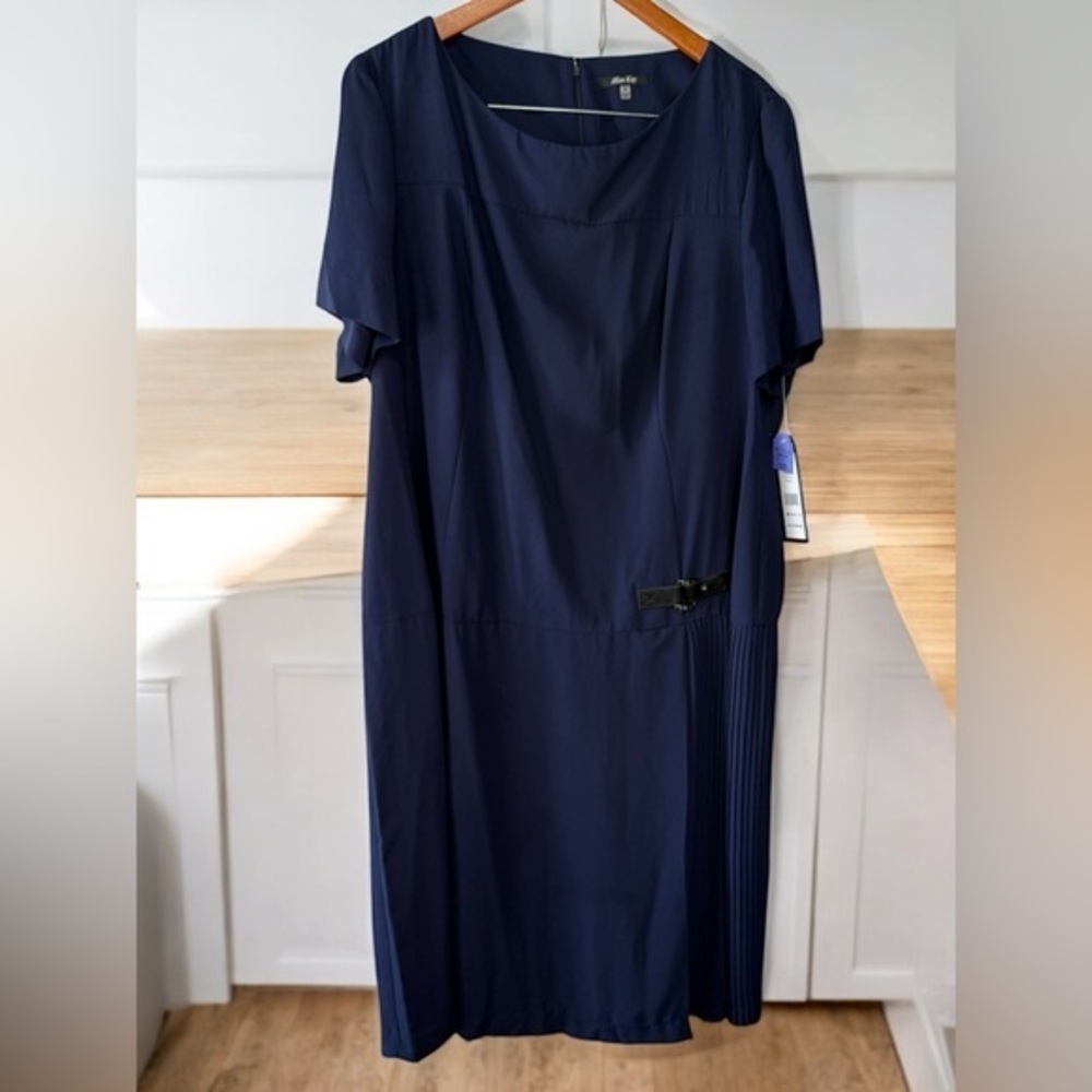Allen Kay Navy Dress Womens  size 18 Side Pleats Womens Dress Long Blue Navy NWT